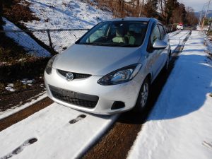 マツダ　デミオ13C　廃車・解体車