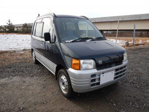 ダイハツ　ムーヴ　廃車　解体車
