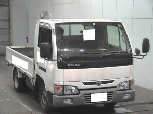 ニッサン　アトラス　廃車　解体車　輸出向け車両