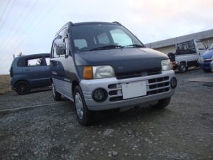 ダイハツ　ムーヴ　廃車　解体車