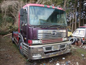 日野　プロフェア　トラクター　廃車　解体車　輸出向け車両　トラック