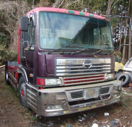 日野　プロフェア　トラクター　廃車　解体車　輸出向け車両　トラック