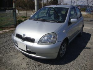 トヨタ　ヴィッツ　廃車　解体車　輸出向け車両