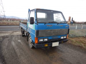 マツダ　タイタンダンプ　廃車　解体車　輸出向け車両