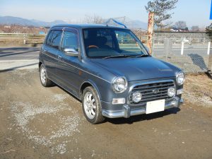 ダイハツ　ミラジーノ　廃車　解体車　輸出向け車両