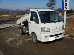 ダイハツ　ハイゼットダンプ　廃車　解体車　輸出向け車両