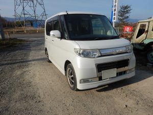 ダイハツ　タントカスタム　廃車　解体車　輸出向け車両